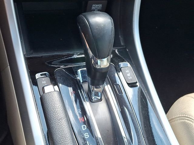 Used 2016 Honda Accord EX-L image 11