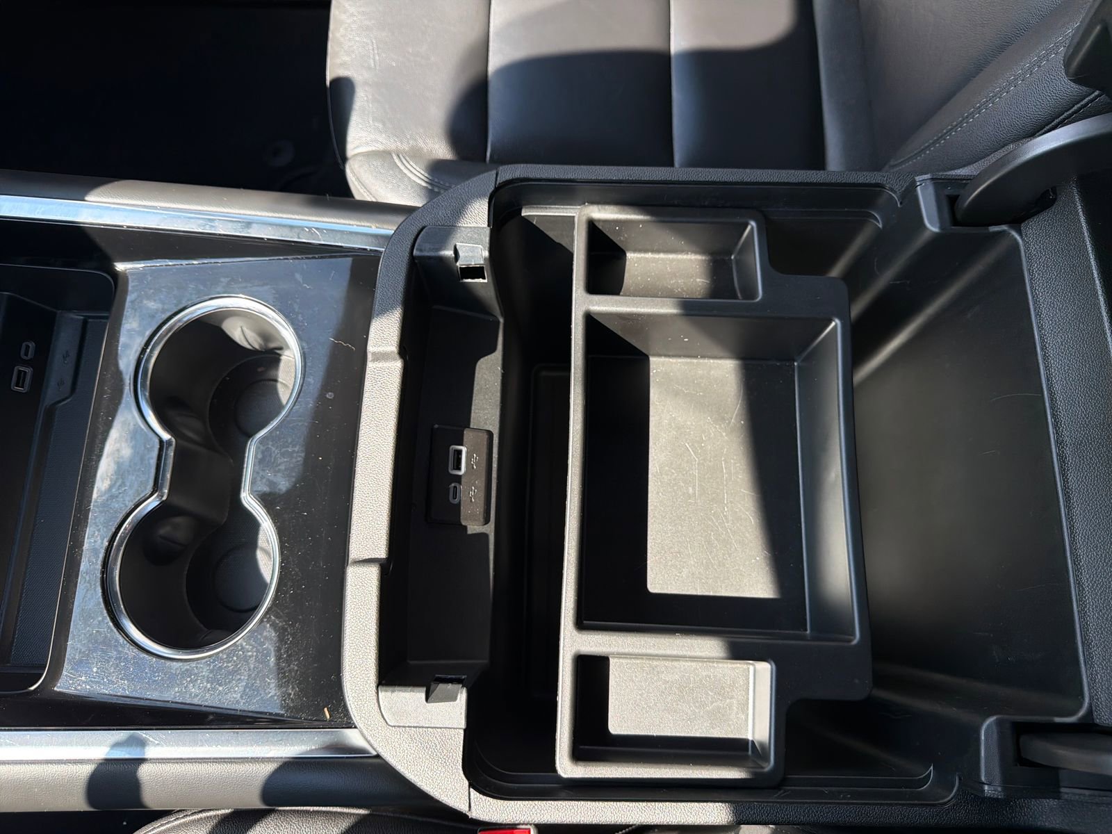 Used 2025 Chevrolet Tahoe LT AWD/4WD image 29