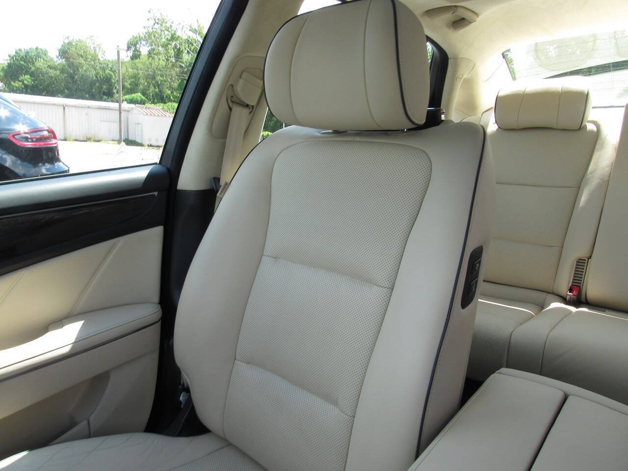 Used 2014 Hyundai Equus Ultimate RWD image 25