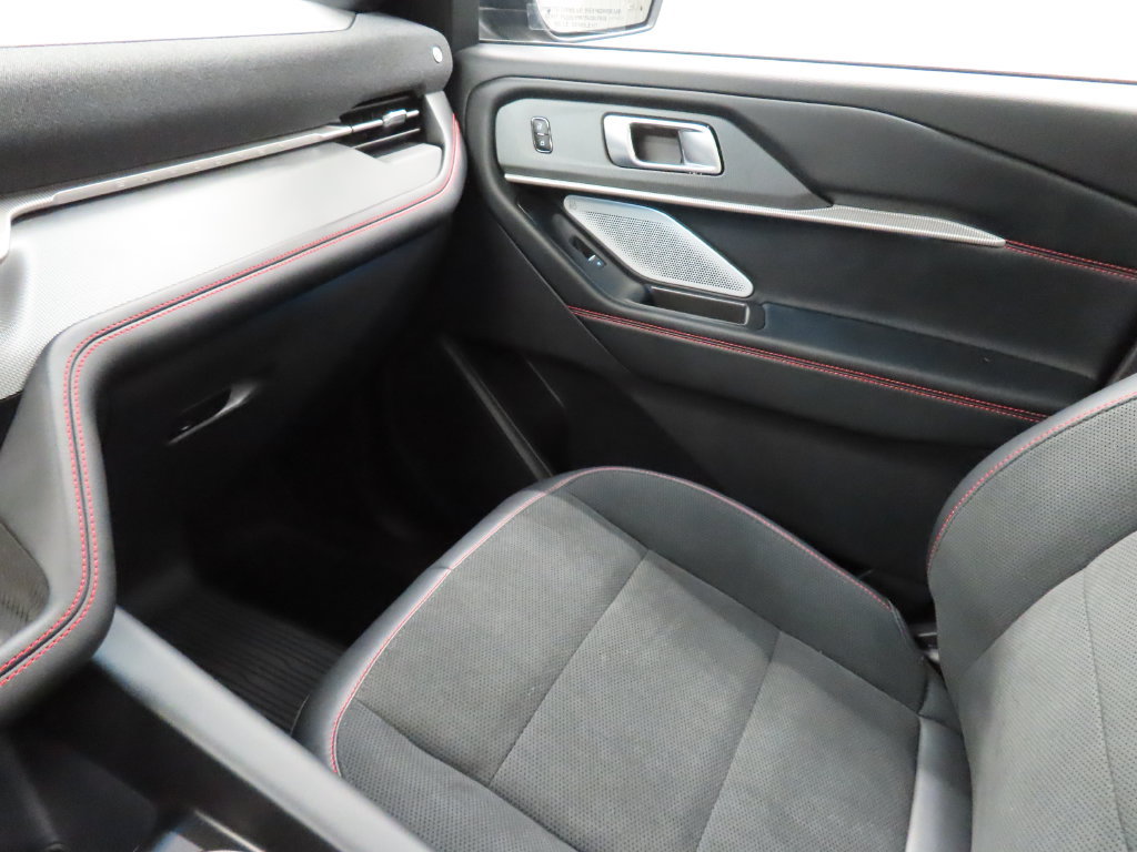 Used 2026 Ford Explorer ST AWD/4WD image 37