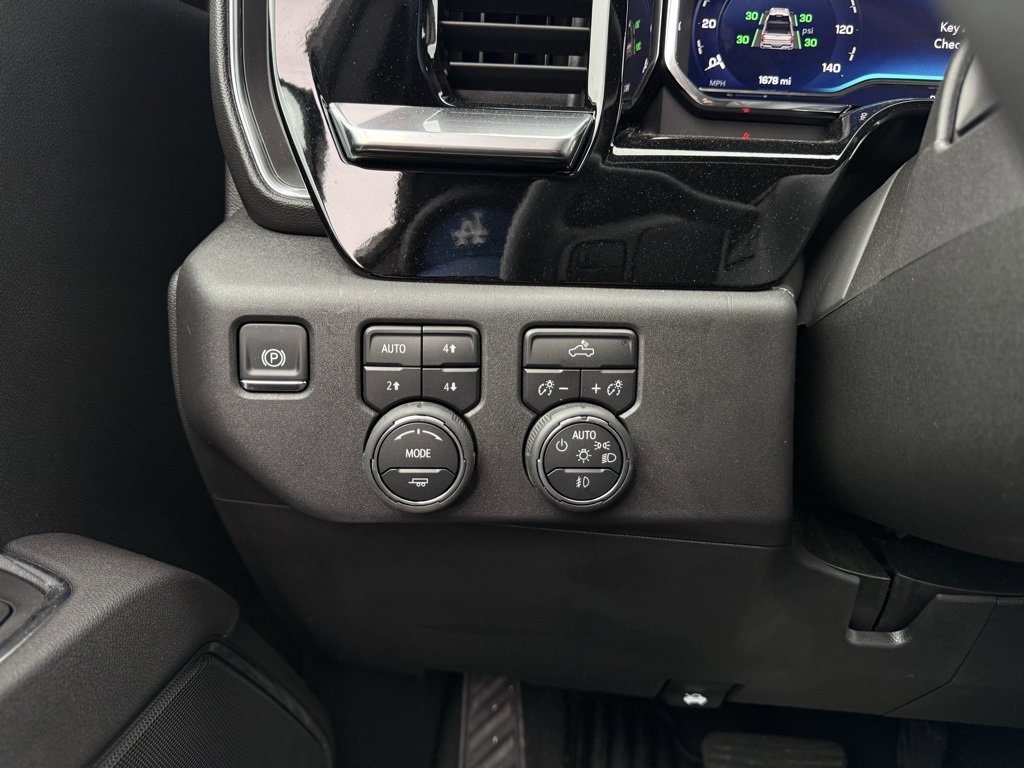 Used 2025 Chevrolet Silverado 1500 RST w/ Z71 Off-Road Package image 13