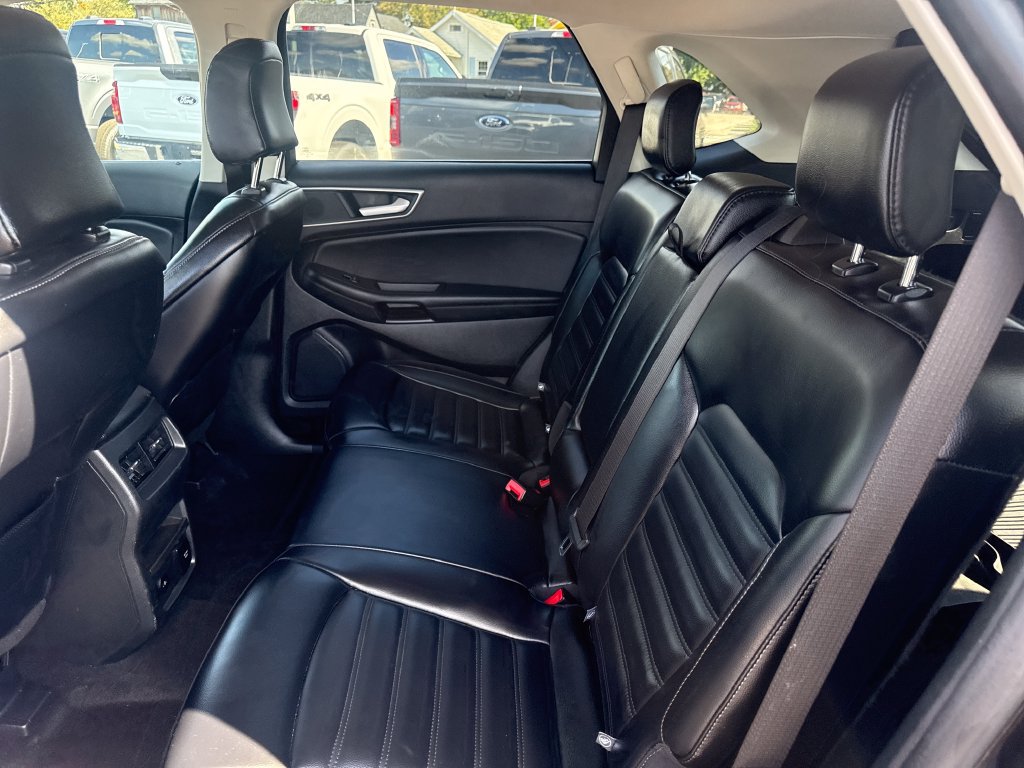 Used 2024 Ford Edge SEL w/ Convenience Package AWD/4WD image 17