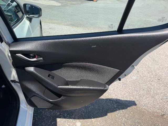 Used 2014 MAZDA MAZDA3 i Touring FWD image 31