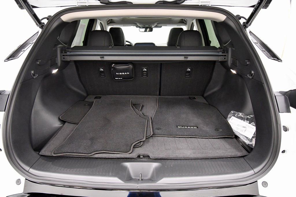 Used 2025 Nissan Murano Platinum w/ Cargo Package image 7