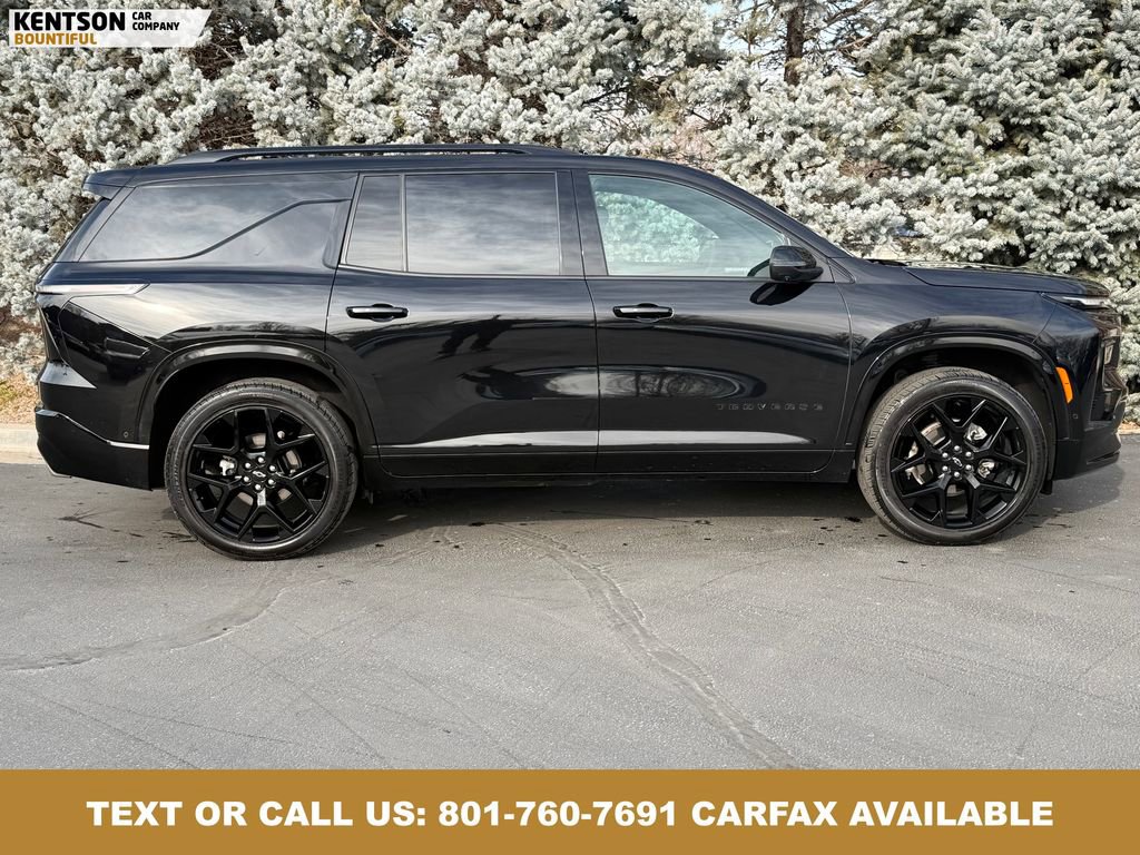 Used 2024 Chevrolet Traverse RS image 9
