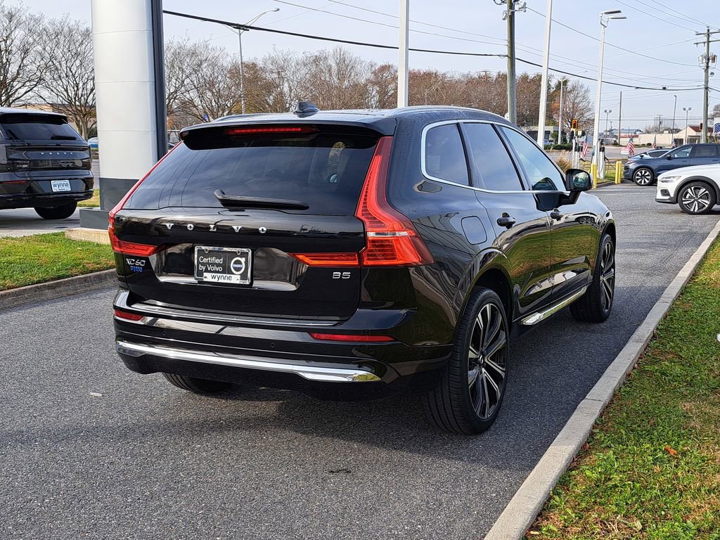 Used 2023 Volvo XC60 B5 Ultimate w/ Climate Package image 3