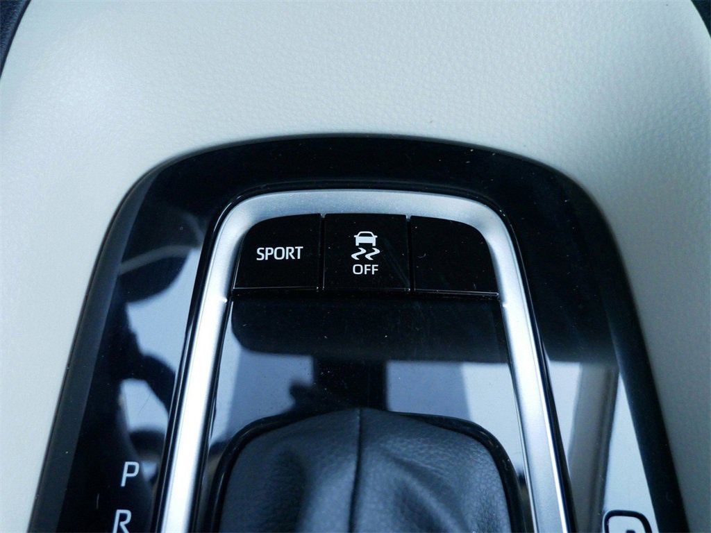 Used 2022 Toyota Corolla XLE image 24