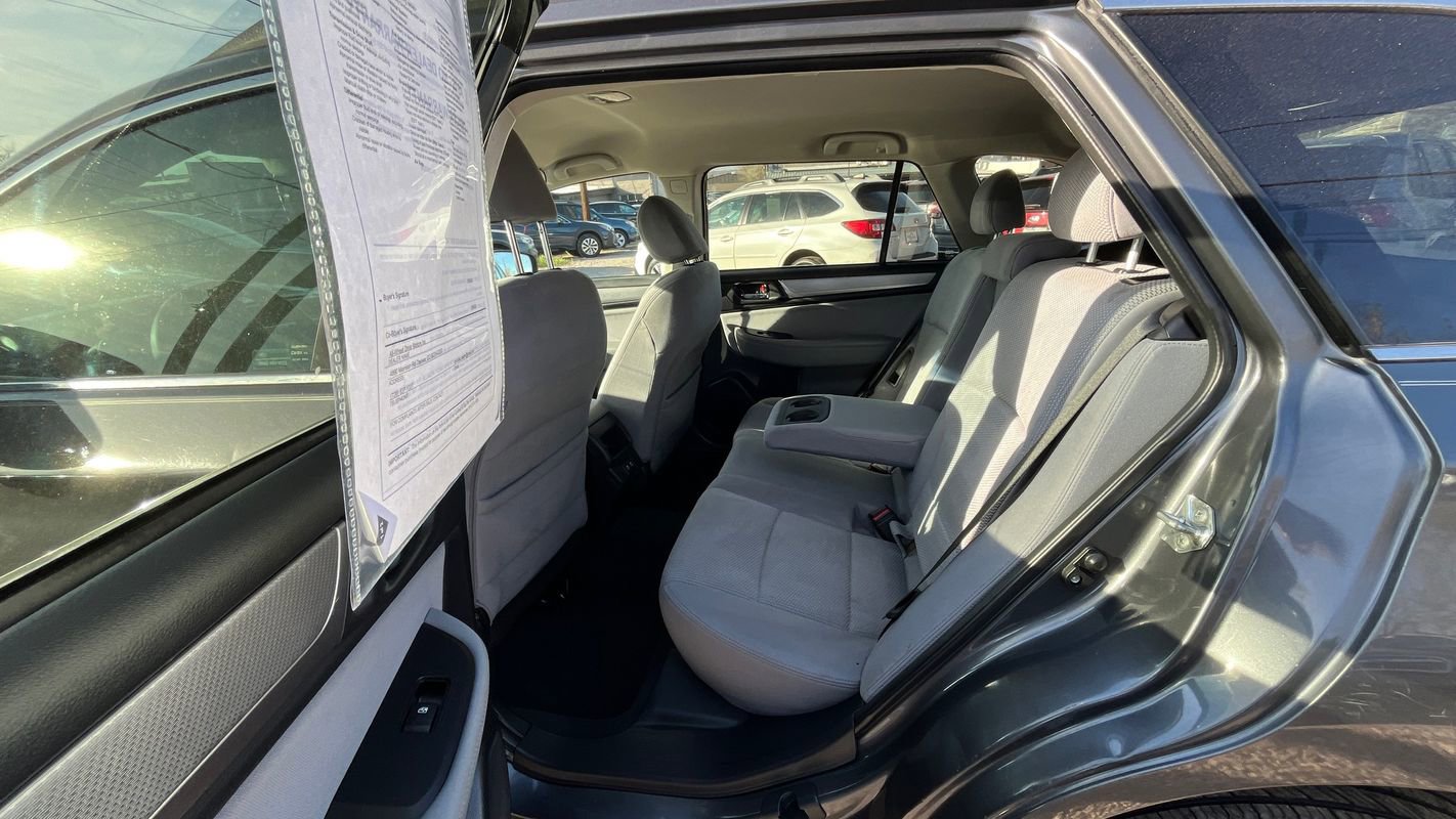 Used 2019 Subaru Outback 2.5i Premium image 19