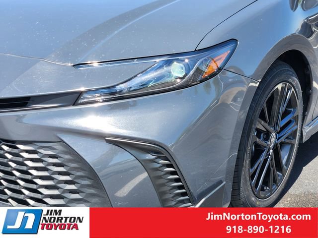 Used 2025 Toyota Camry SE FWD image 10
