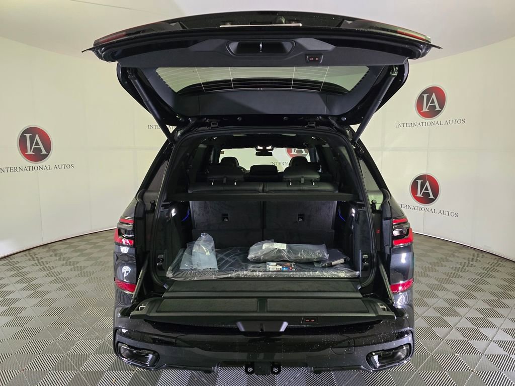 New 2026 BMW X7 xDrive40i w/ M Sport Package image 8