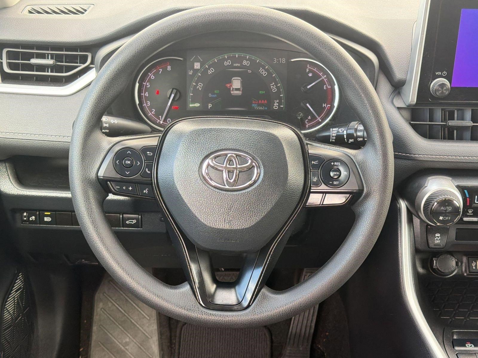 Used 2023 Toyota RAV4 XLE w/ Convenience Package FWD image 15