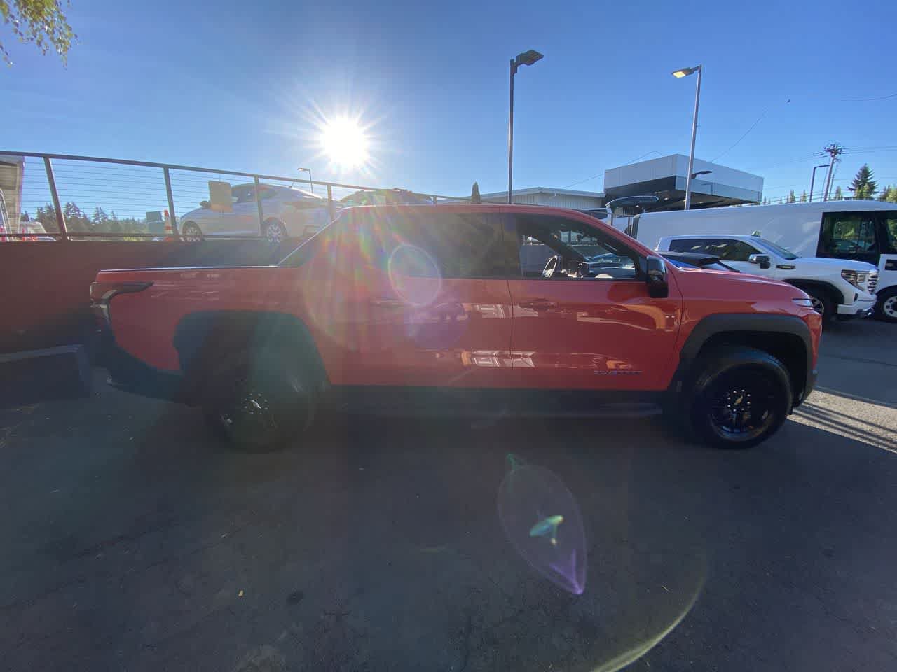 Used 2025 Chevrolet Silverado EV LT AWD/4WD image 7