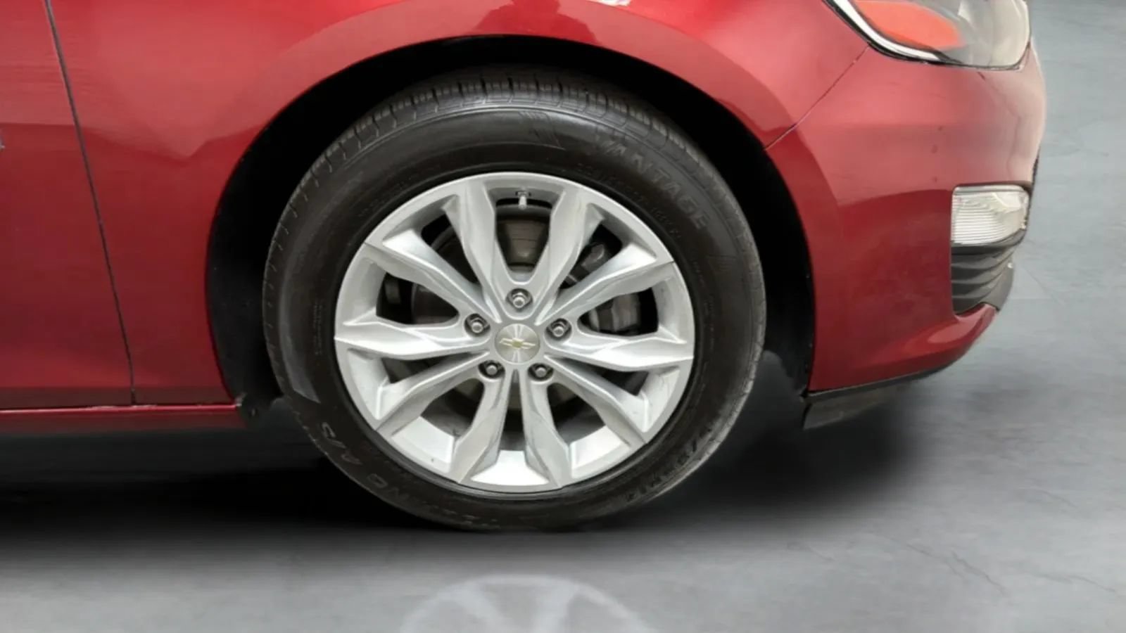Used 2019 Chevrolet Malibu LT w/ Driver Confidence Package II FWD image 24