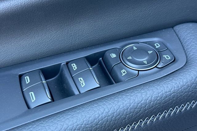 New 2026 GMC Yukon Denali w/ Denali Reserve Package image 12