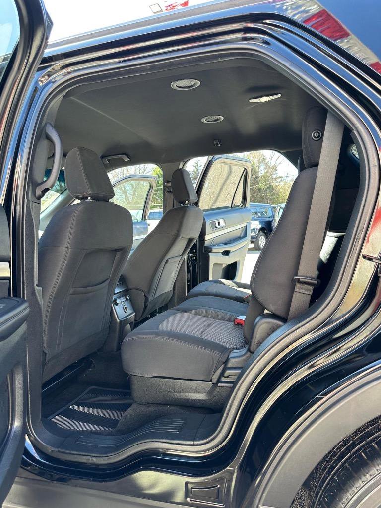 Used 2018 Ford Explorer XLT FWD image 17