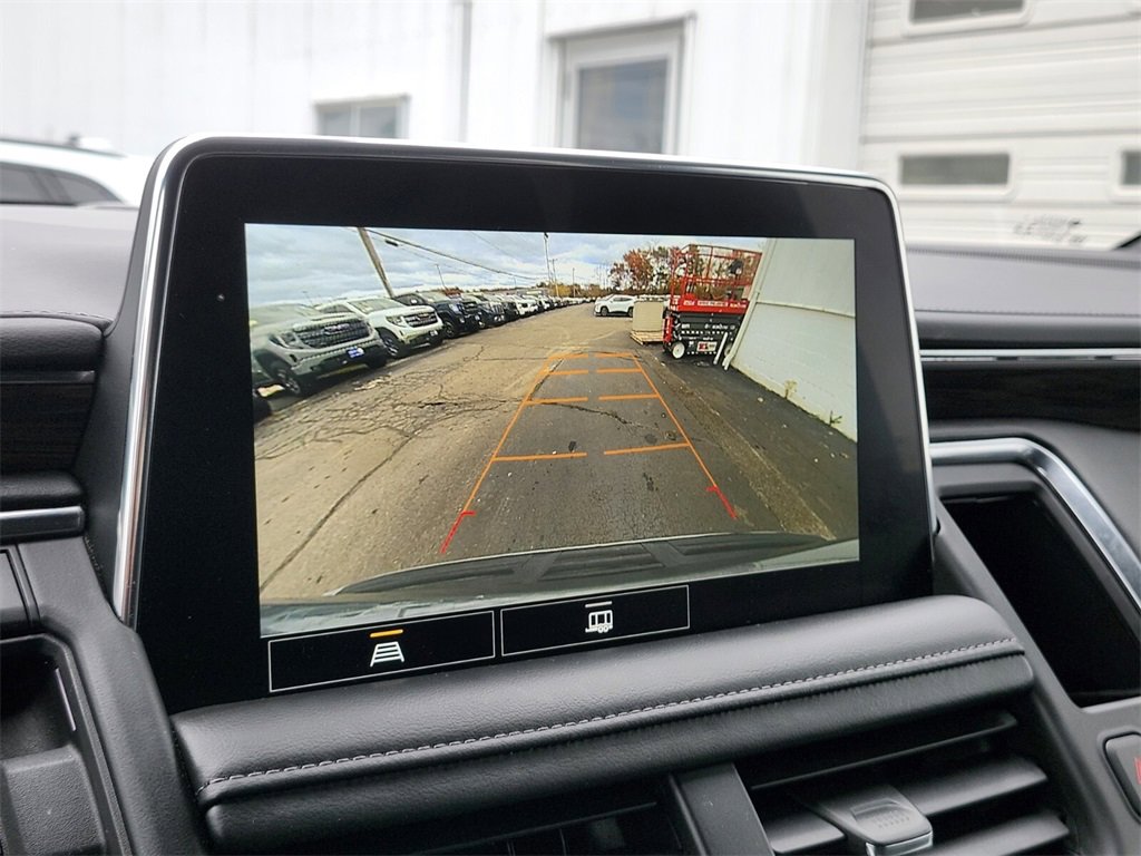 Used 2021 Chevrolet Suburban LS image 19