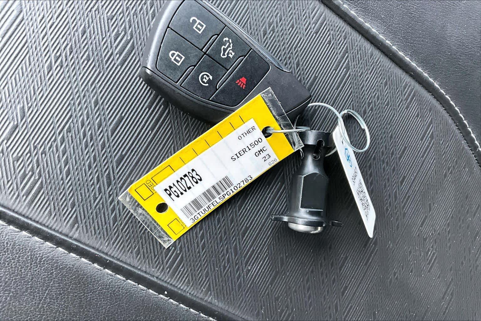 Used 2023 GMC Sierra 1500 AT4X AWD/4WD image 15