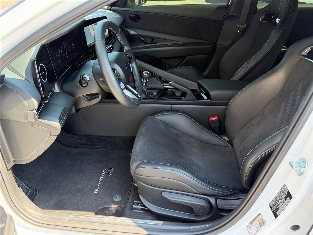 Used 2026 Hyundai Elantra N FWD image 11