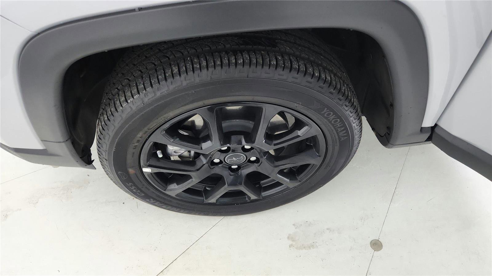 Used 2025 Jeep Compass Latitude w/ Convenience Group image 34