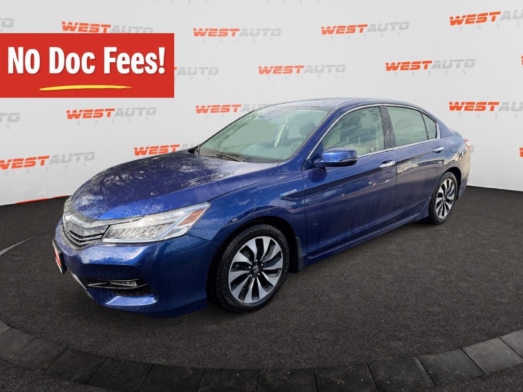 Used 2017 Honda Accord Touring image 1