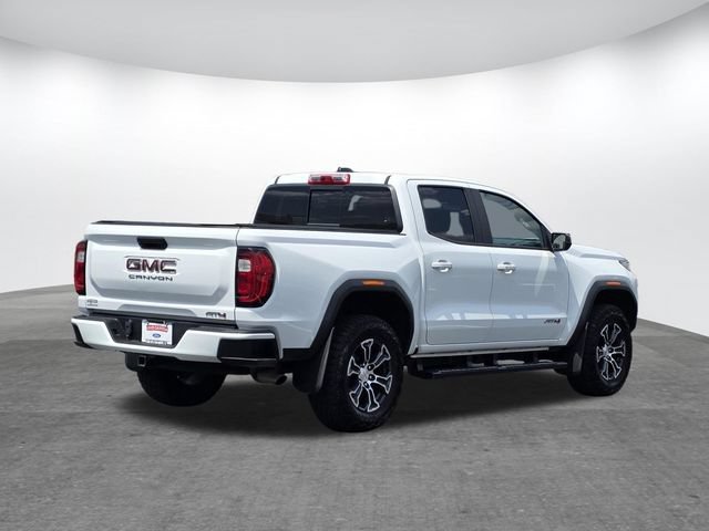 Used 2024 GMC Canyon AT4 AWD/4WD image 4