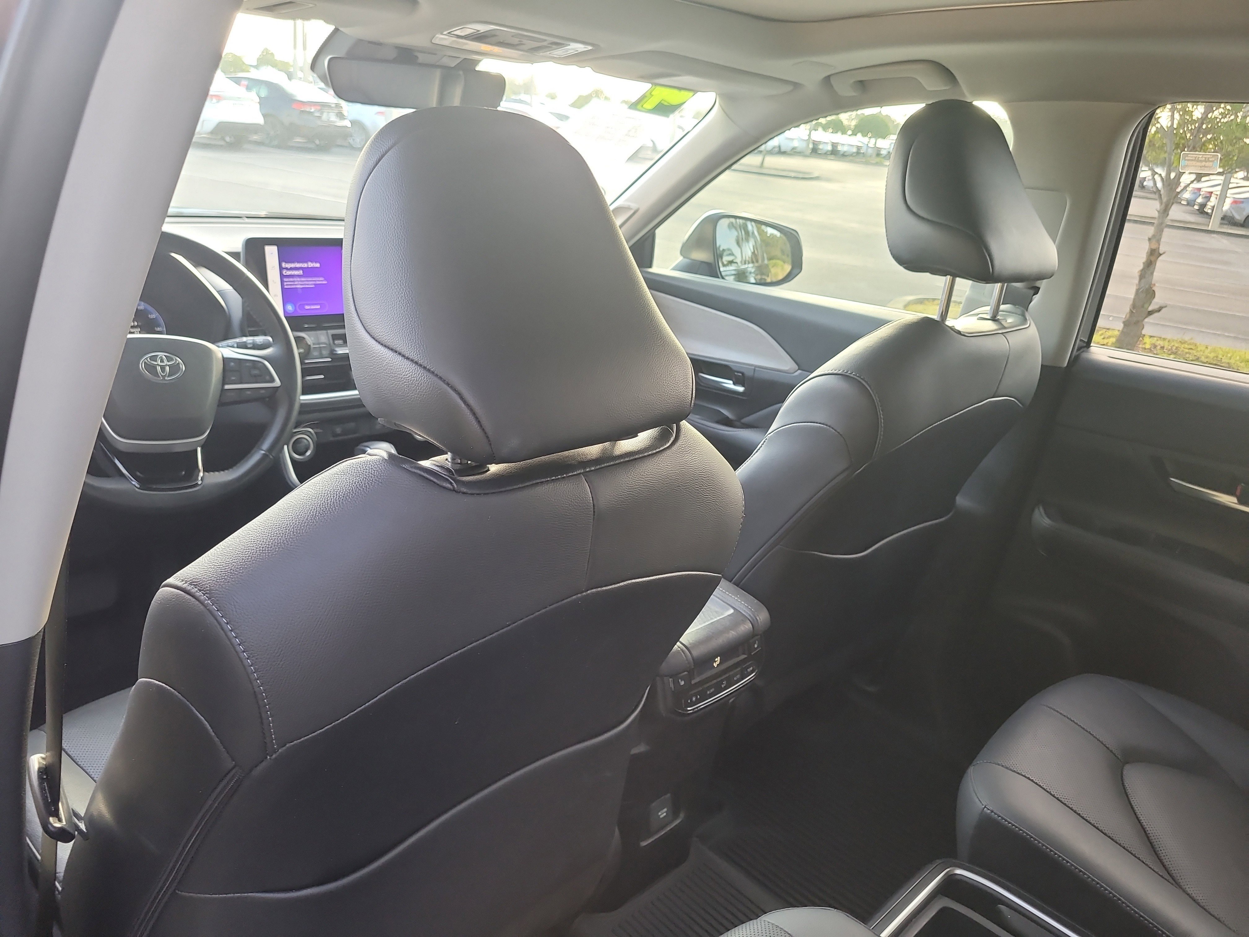 Used 2024 Toyota Grand Highlander Limited image 15