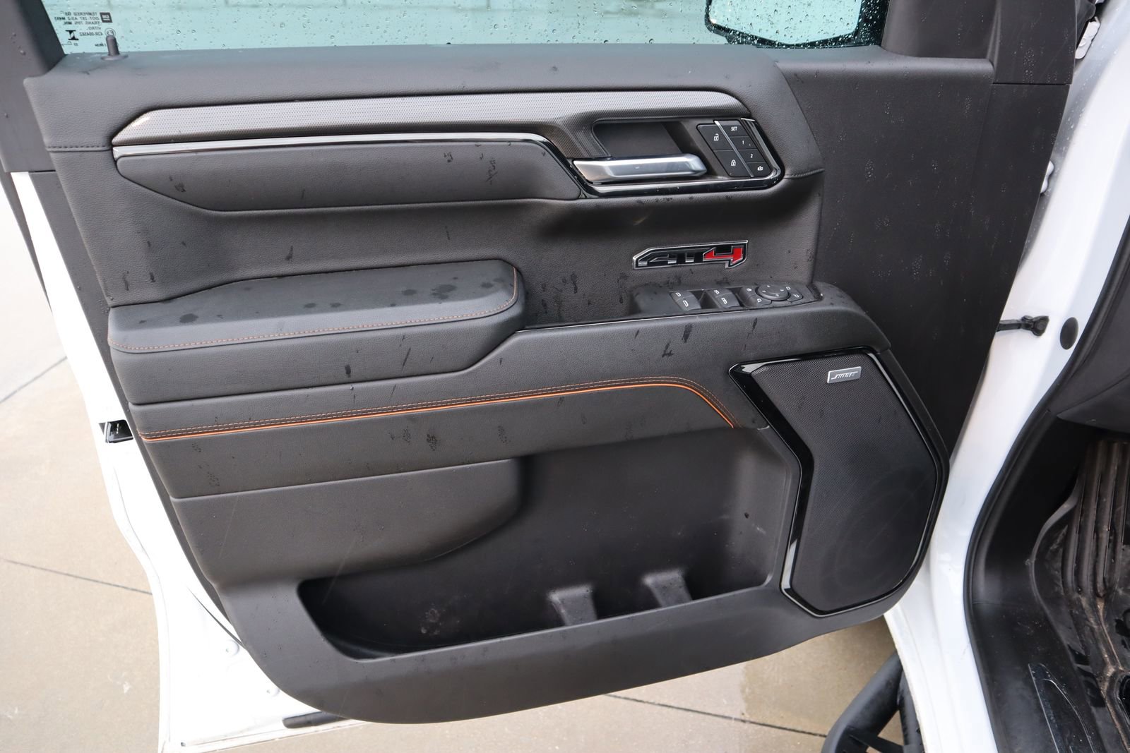 Used 2024 GMC Sierra 1500 AT4 w/ Technology Package image 21