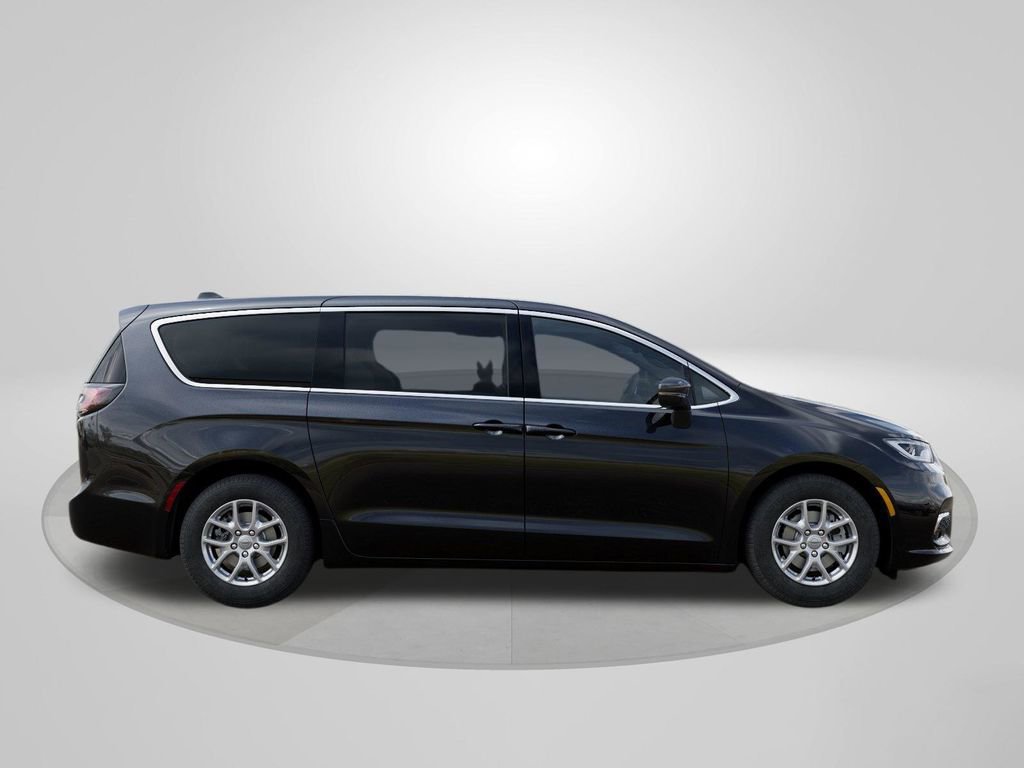 New 2026 Chrysler Pacifica Select image 21