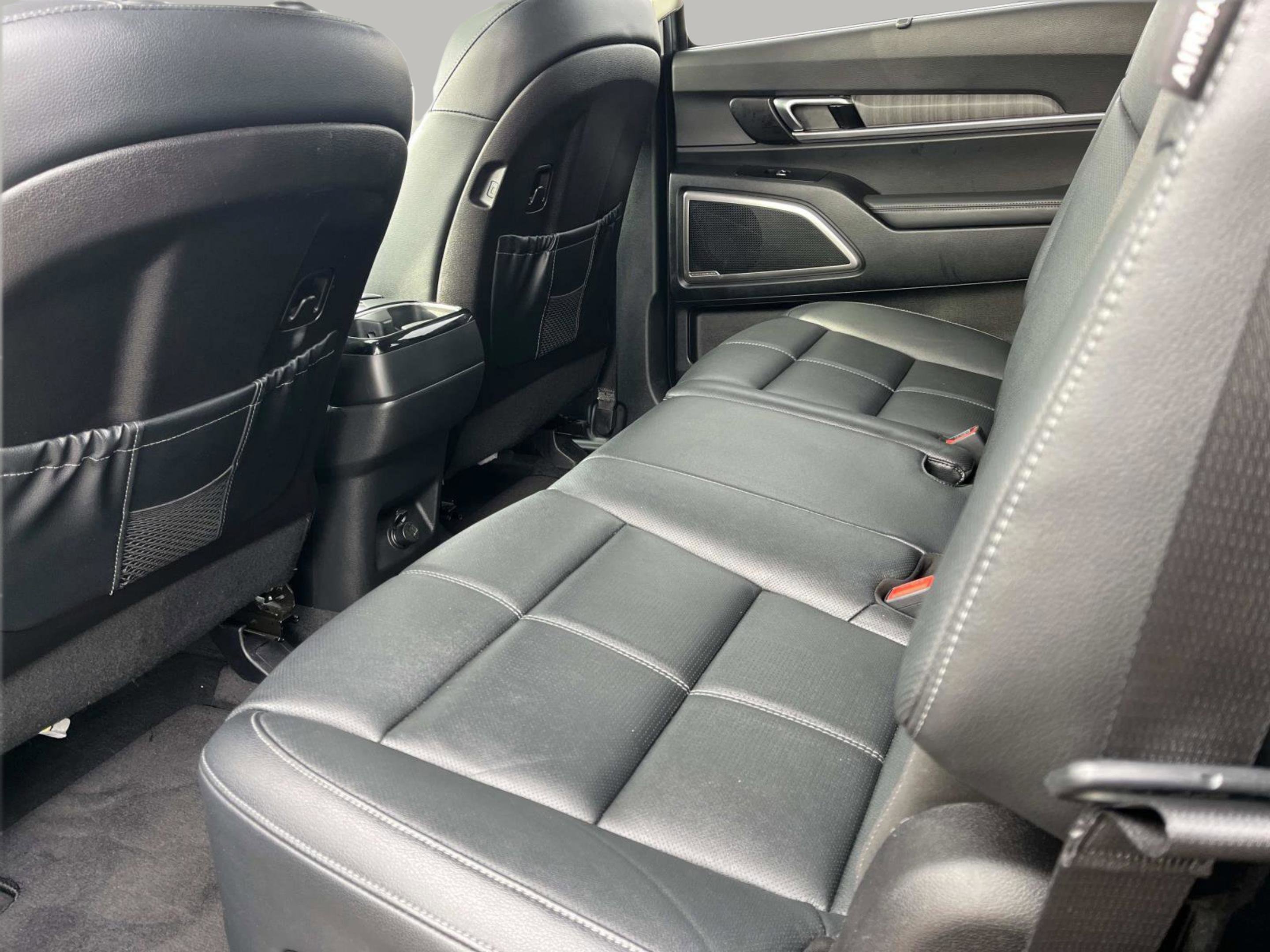 Used 2024 Kia Telluride EX image 21