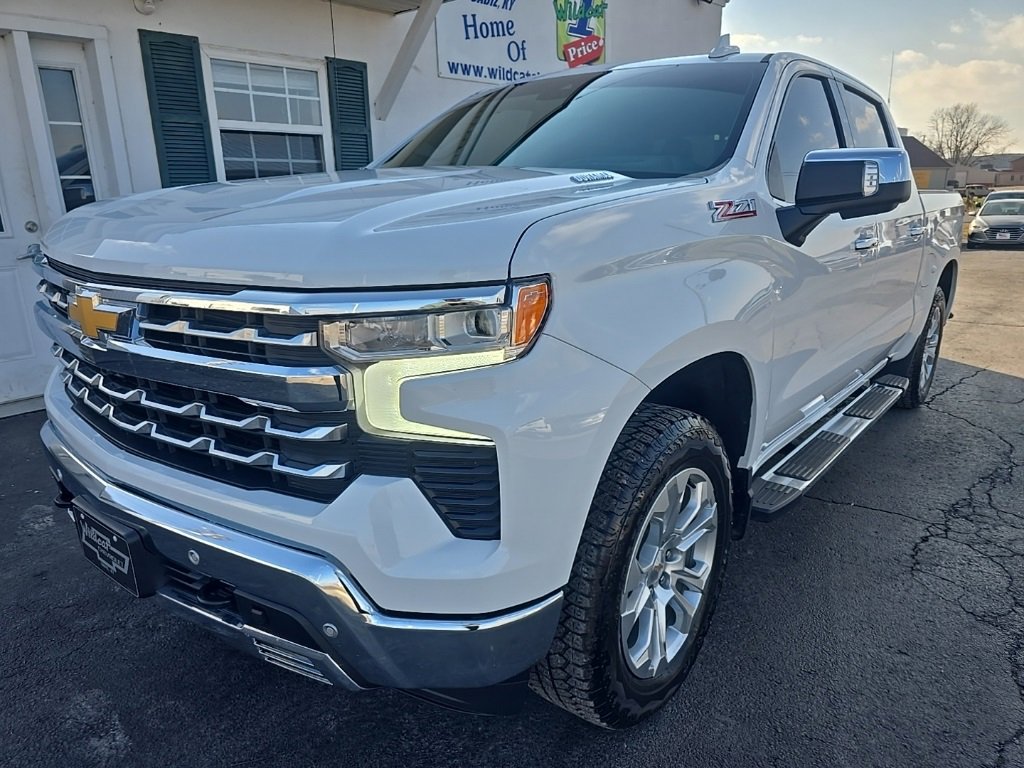Used 2024 Chevrolet Silverado 1500 LTZ image 3