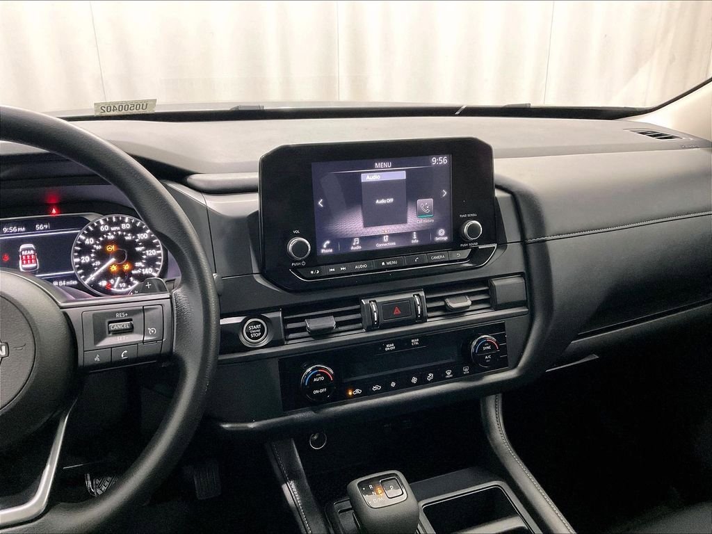Used 2024 Nissan Pathfinder S AWD/4WD image 19