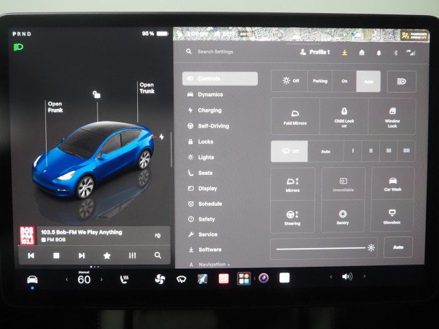 Used 2023 Tesla Model Y Long Range AWD/4WD image 28