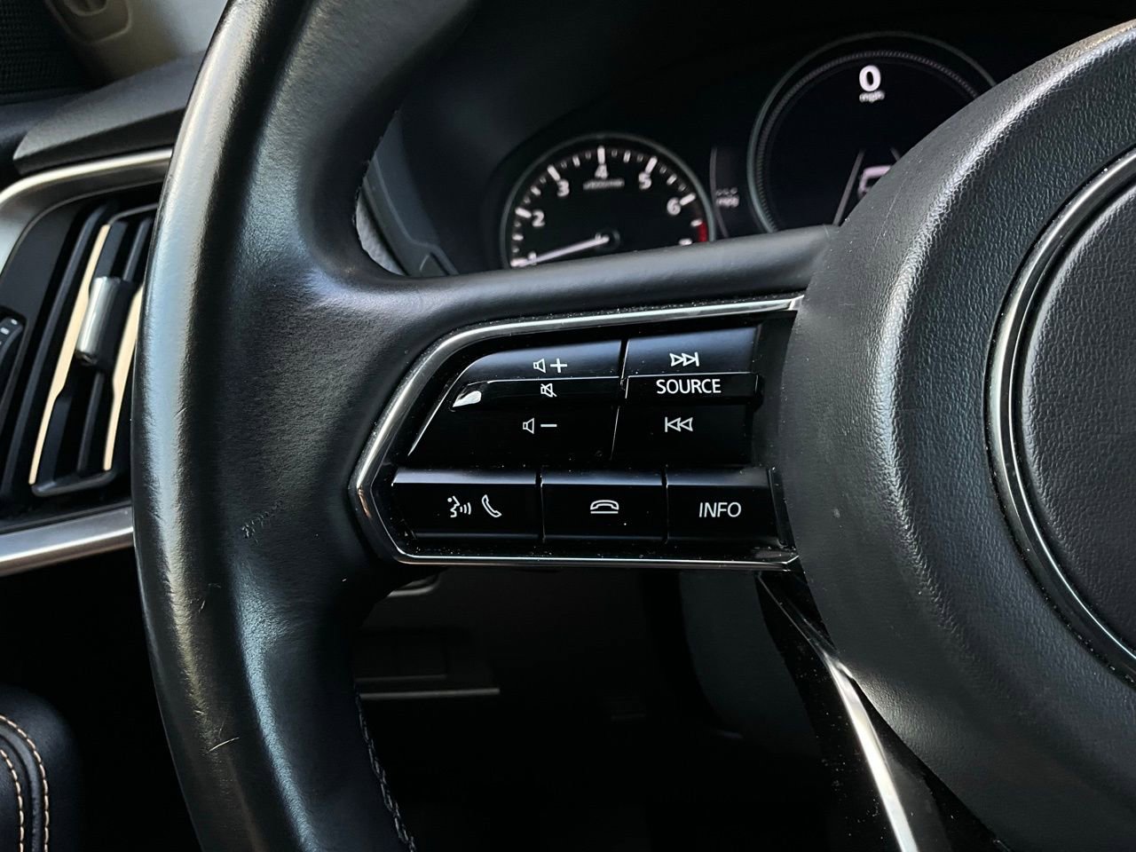 Used 2025 MAZDA CX-70 3.3 Turbo w/ Preferred Package image 36
