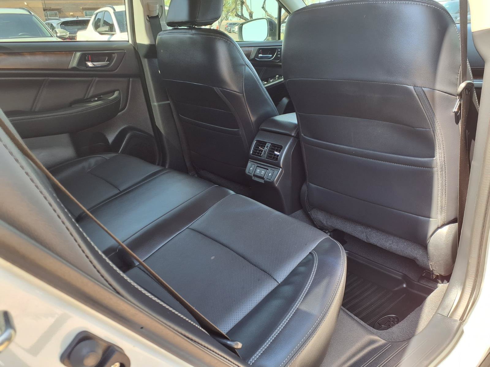 Used 2019 Subaru Outback 3.6R Limited AWD/4WD image 13
