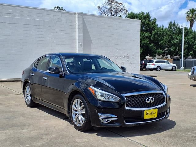 Used 2017 INFINITI Q70 3.7 RWD image 20