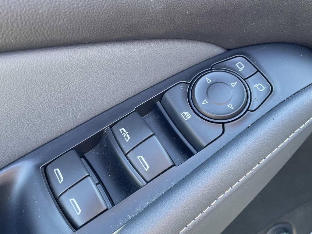 Used 2022 Buick Enclave Essence w/ Experience Buick Package image 17