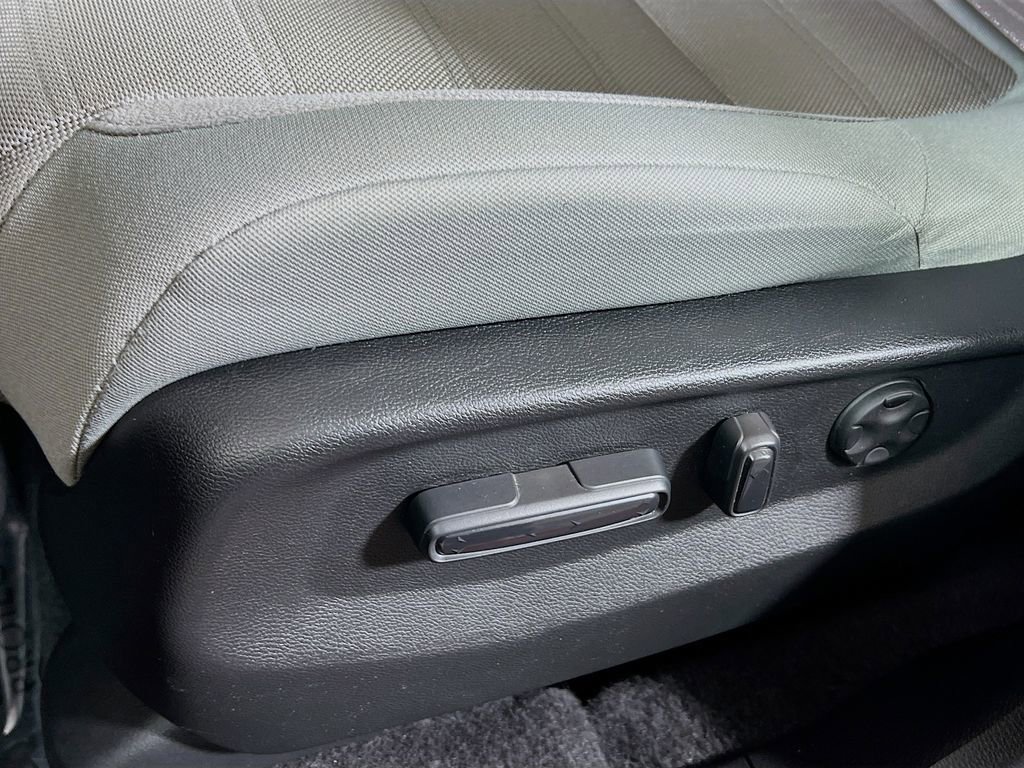 Used 2022 Honda CR-V EX image 17