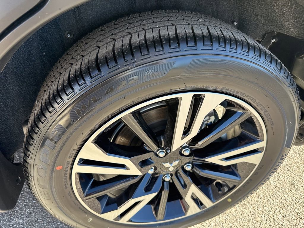 New 2026 Mitsubishi Eclipse Cross SE image 11