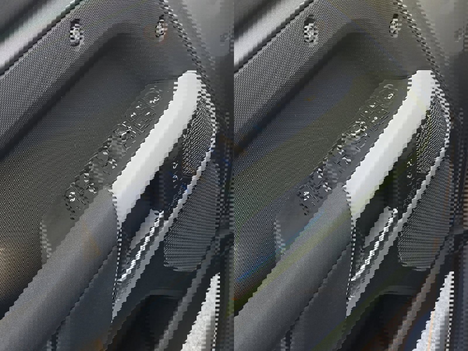 Used 2023 Land Rover Defender 110 SE image 11