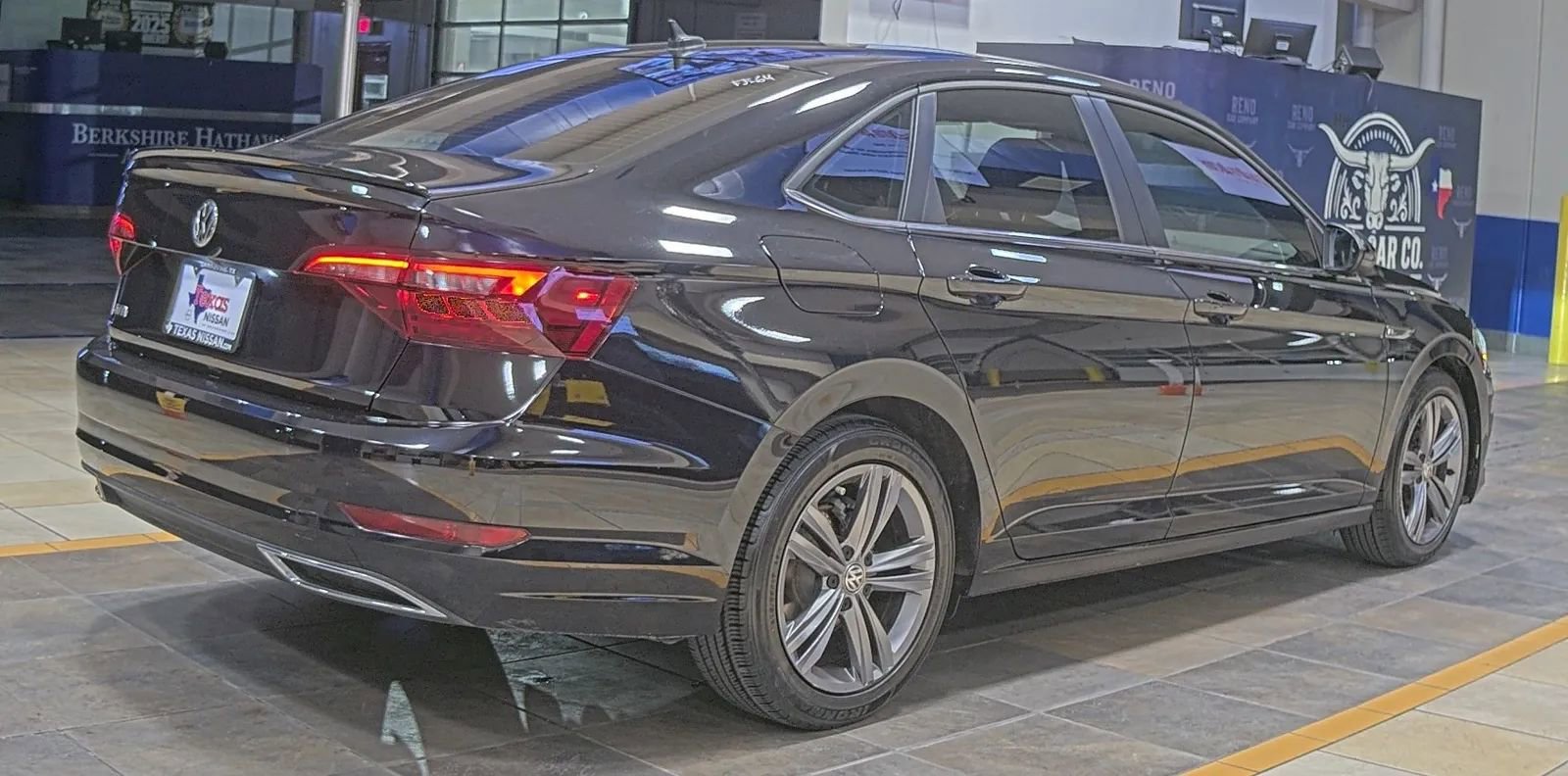 Used 2020 Volkswagen Jetta S image 3