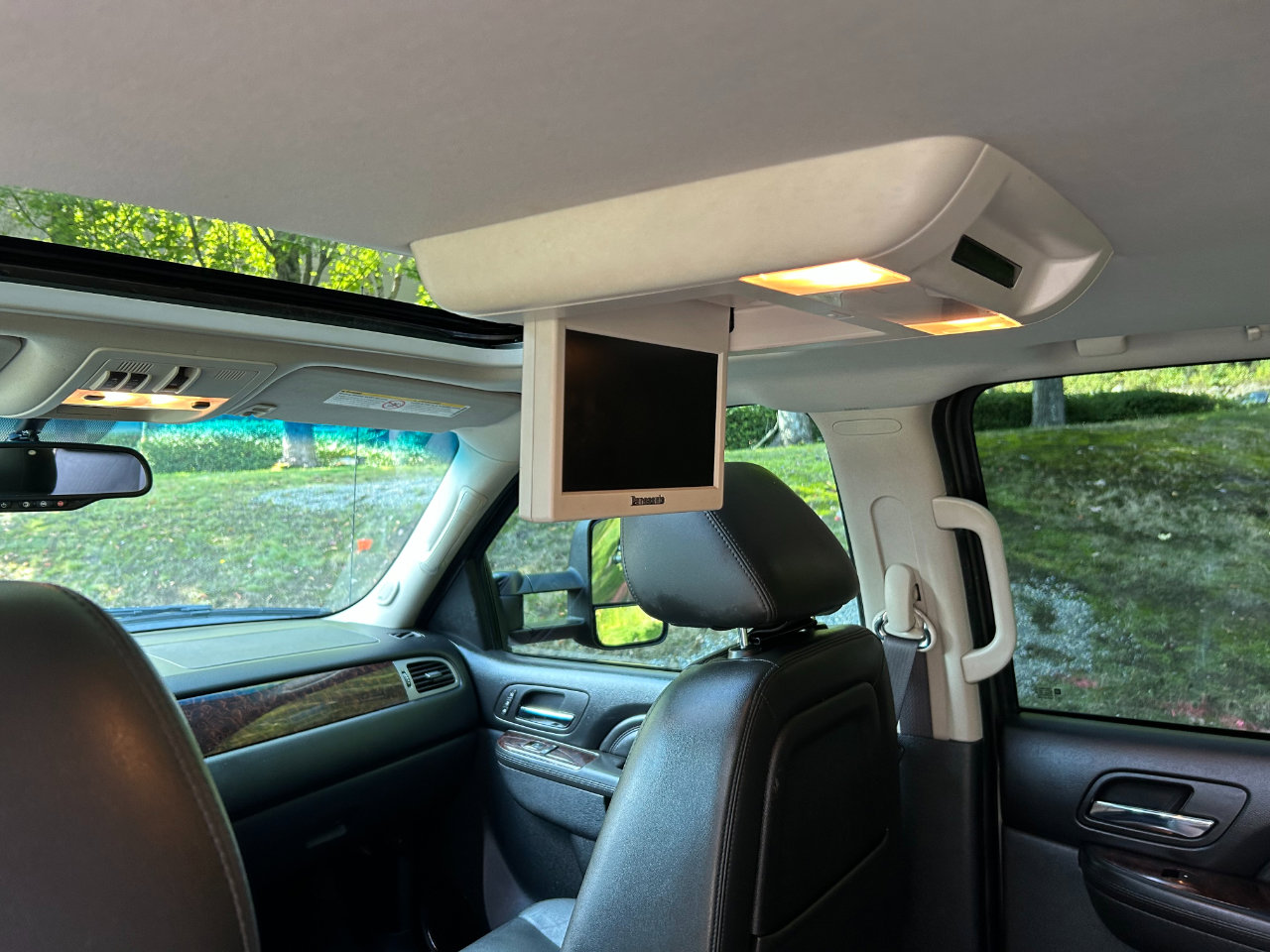 Used 2013 GMC Sierra 2500 Denali w/ Suspension Package, Off-Road image 15