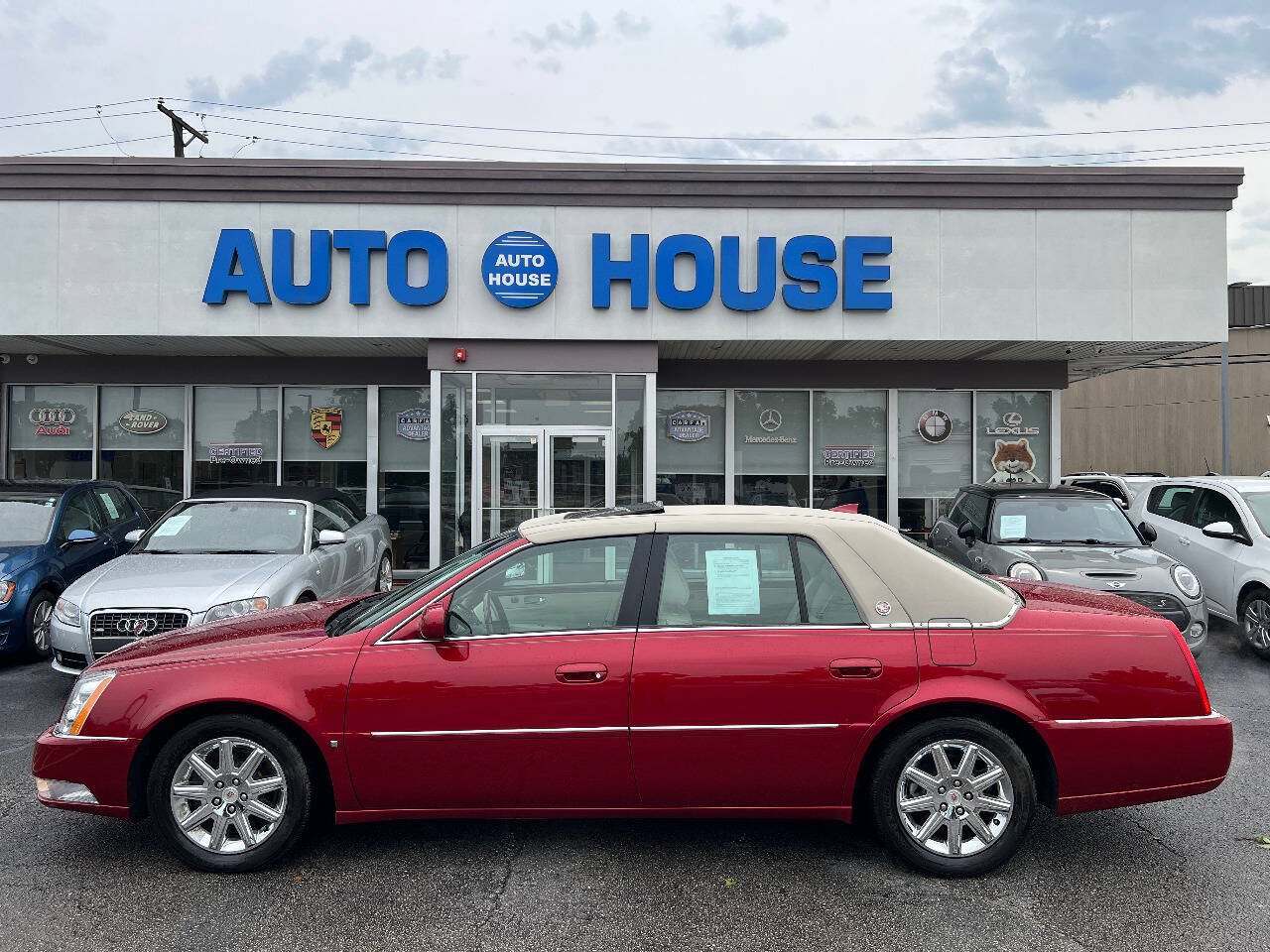 Used 2009 Cadillac DTS FWD image 8
