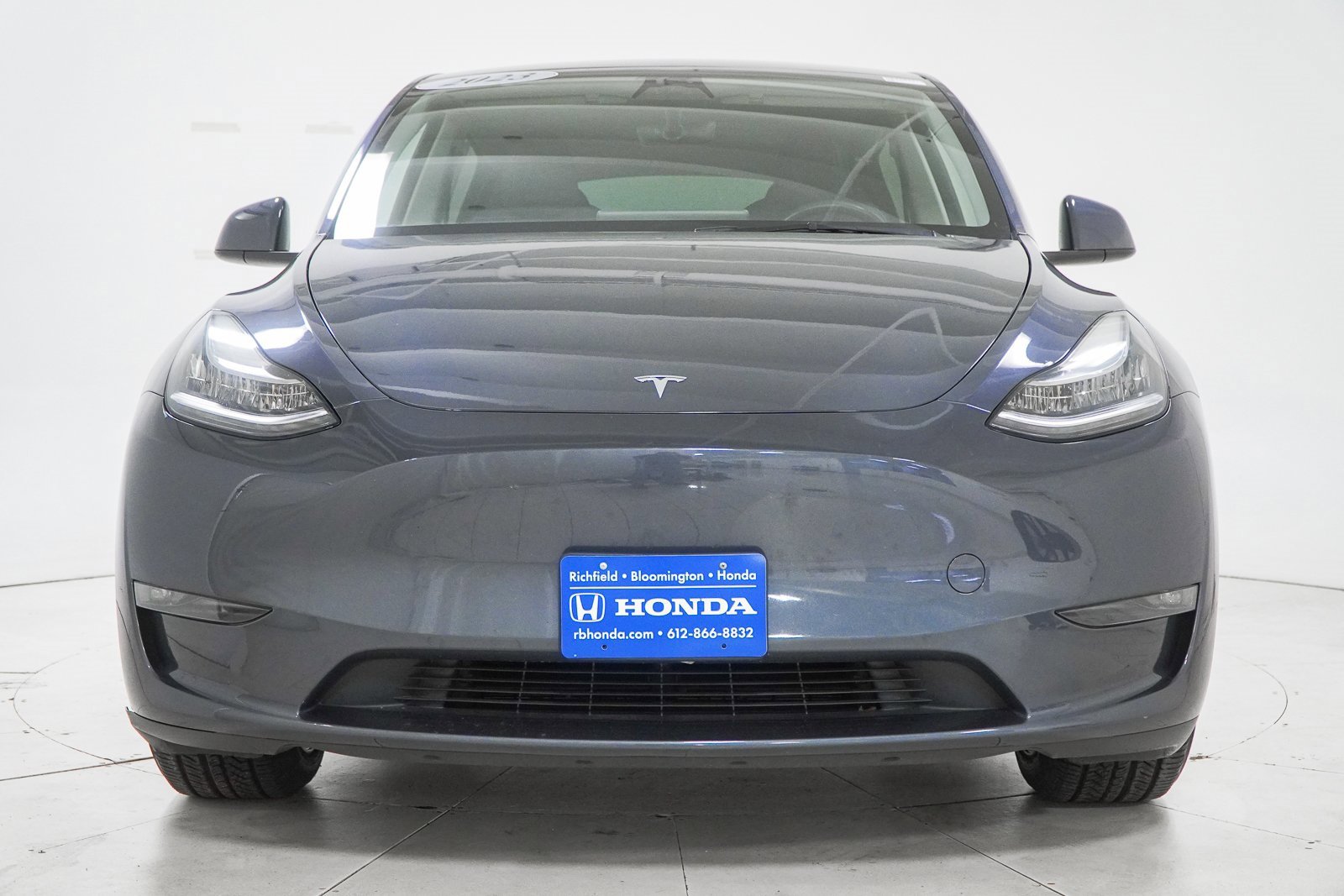 Used 2023 Tesla Model Y Long Range image 2