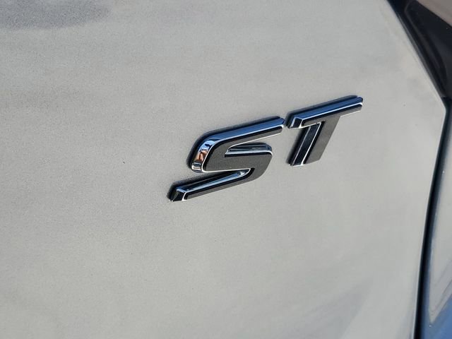 Certified 2024 Buick Encore GX Sport Touring AWD/4WD image 8