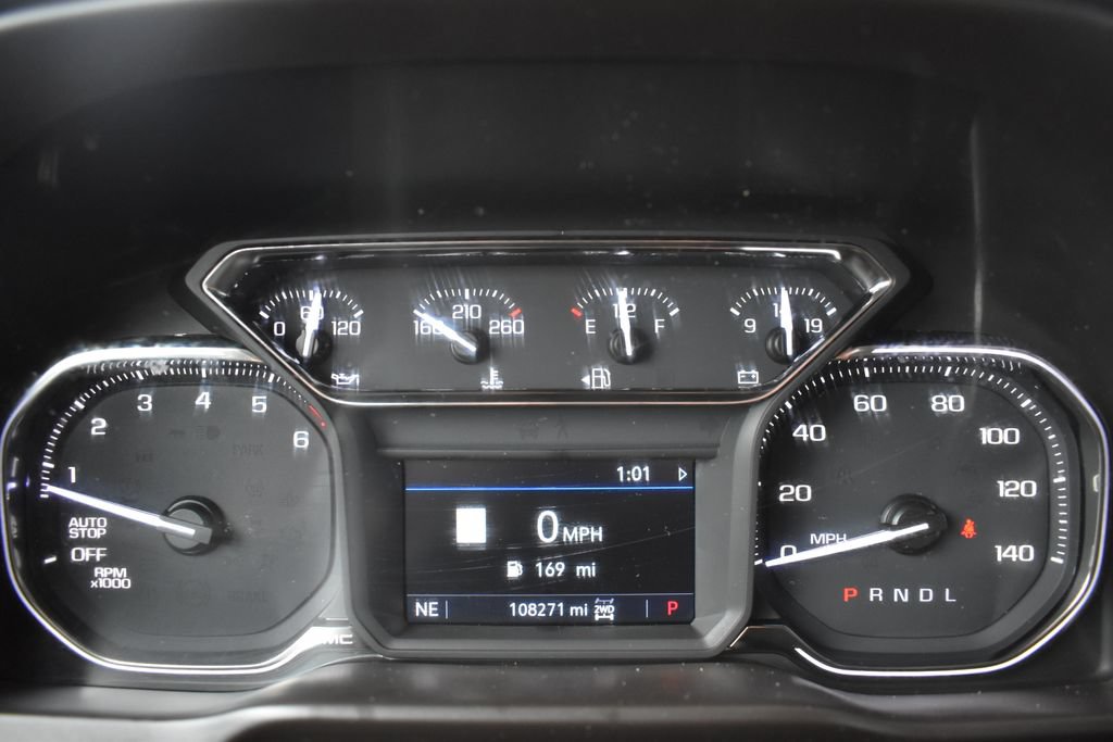 Used 2019 GMC Sierra 1500 SLT w/ SLT Premium Plus Package AWD/4WD image 17