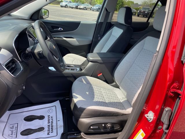 Certified 2024 Chevrolet Equinox LT w/ LPO, Floor Liner Package FWD image 16