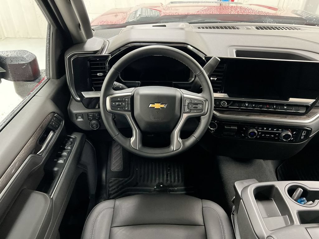 Used 2026 Chevrolet Silverado 2500 LTZ AWD/4WD image 11
