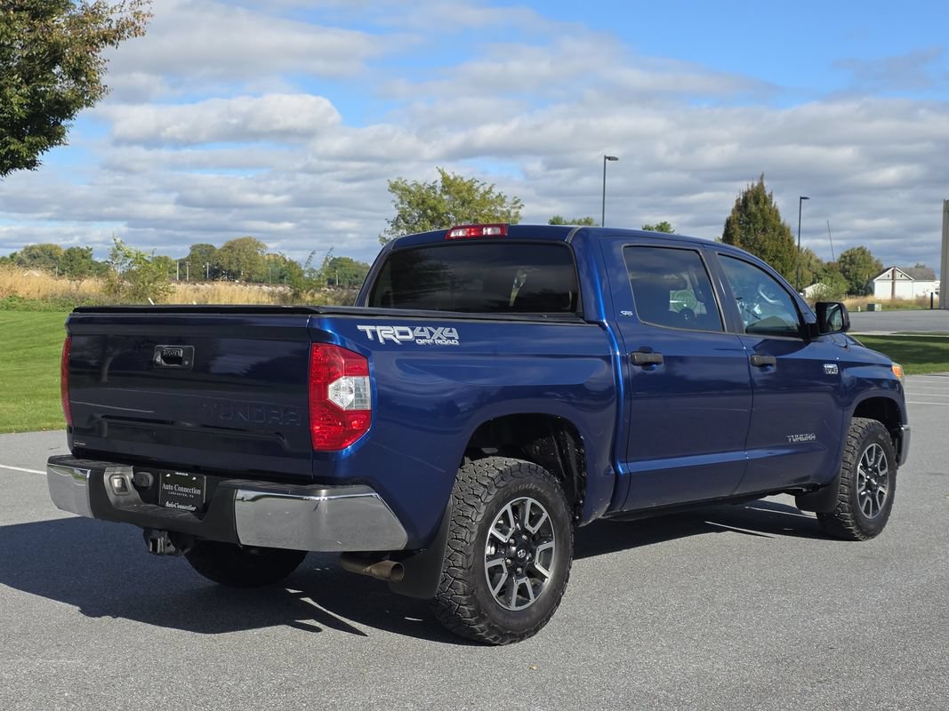 Used 2015 Toyota Tundra SR5 w/ TRD Off Road Package AWD/4WD image 8