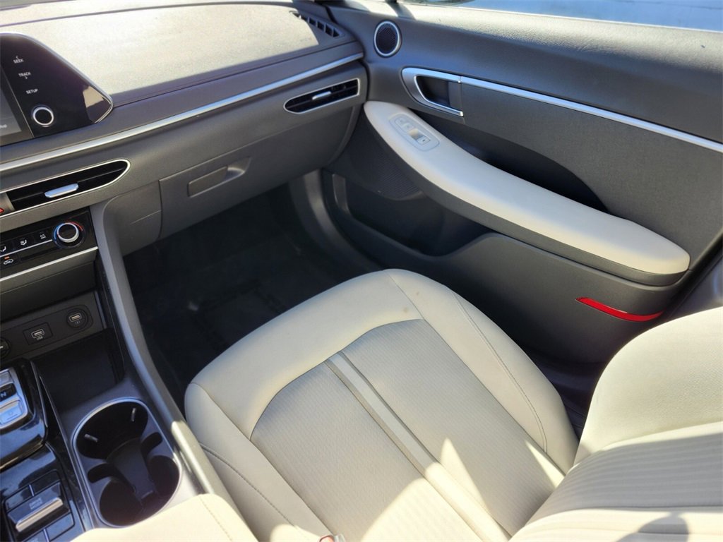 Used 2023 Hyundai Sonata SE image 13
