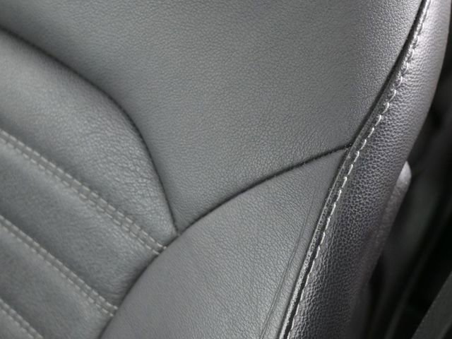 Used 2015 Ford Fusion SE w/ Equipment Group 202A image 13